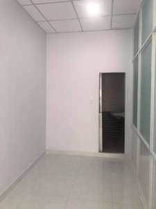 Nhà phố Quận Thủ Đức Nhà phố kết cấu 1 trệt, 1 lầu không lỗi phong thủy, không có nội thất.