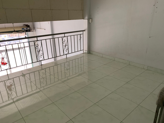 Nhà phố Quận 7 Nhà phố thiết kế 1 trệt, 1 lầu có 2 mặt tiền đường rộng rãi thông thoáng.
