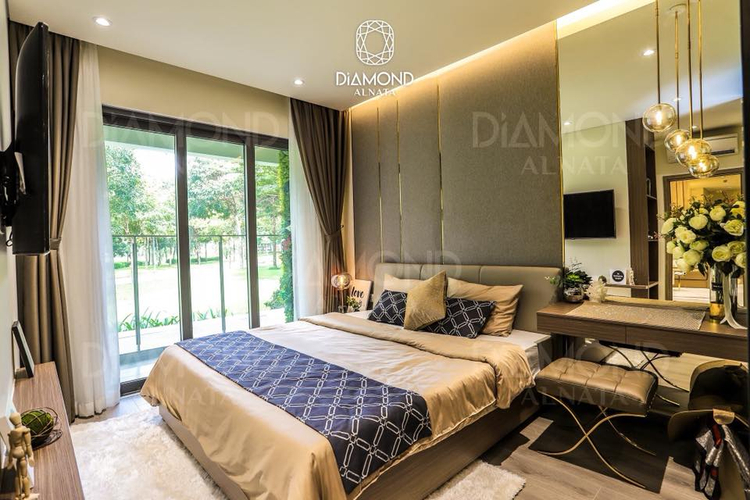 Nhà mẫu căn hộ Diamond Alnata, Quận Tân Phú Căn hộ Diamond Alnata hướng ban công tây bắc không có nội thất diện tích 98.8m²