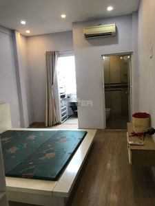 Nhà phố Quận Bình Thạnh Nhà phố diện tích 56m2 cửa hướng Tây, không gian thoáng đãng.