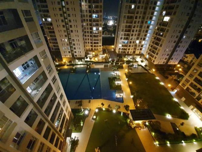 View ban đêm Căn hộ Sunrise Riverside tầng trung, view nội khu yên tĩnh.