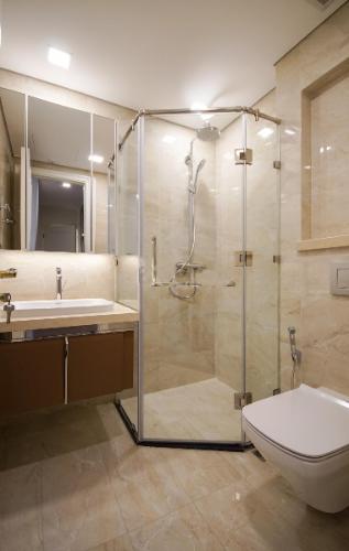 Phòng tắm Vinhomes Golden River, Quận 1 Officetel Vinhomes Golden River tầng 10 diện tích 77.6m2, không nội thất.