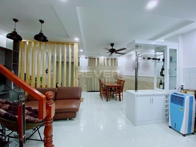 Nhà phố Quận Bình Thạnh Nhà phố diện tích 44m2 nở hậu rất đẹp, khu vực dân cư sầm uất.