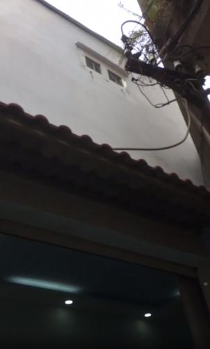 Không gian nhà phố Quận 6 Nhà phố hẻm xe tải rộng 4m, kết cấu 1 trệt 1 lầu, khu dân trí cao.