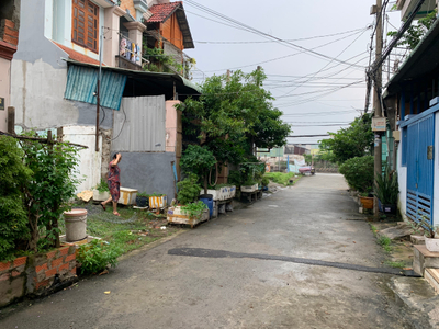 Đường trước đất nền Quận Thủ Đức Nhà phố cách Quốc Lộ 1K chỉ 20m, diện tích 90.76m2 vuông đẹp.