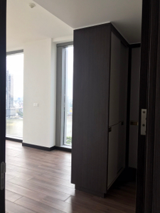 Căn hộ Empire City, Quận 2 Căn hộ Empire City tầng 24 diện tích 98m2, bàn giao nội thất cơ bản.