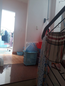 Nhà phố Quận 10 Nhà phố thiết kế 1 trệt, 4 lầu và sân thượng, bàn giao nội thất cơ bản.