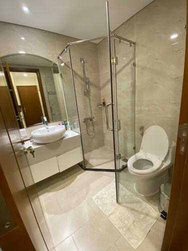 Căn hộ Vinhomes Central Park, Quận Bình Thạnh Căn hộ hạng sang Vinhomes Central Park tầng 48, view thành phố sầm uất.