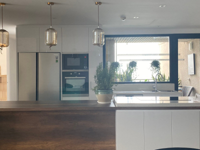 Căn hộ Saigon Pearl, Quận Bình Thạnh Căn hộ Saigon Pearl tầng 19 có 4 phòng ngủ, đầy đủ nội thất.