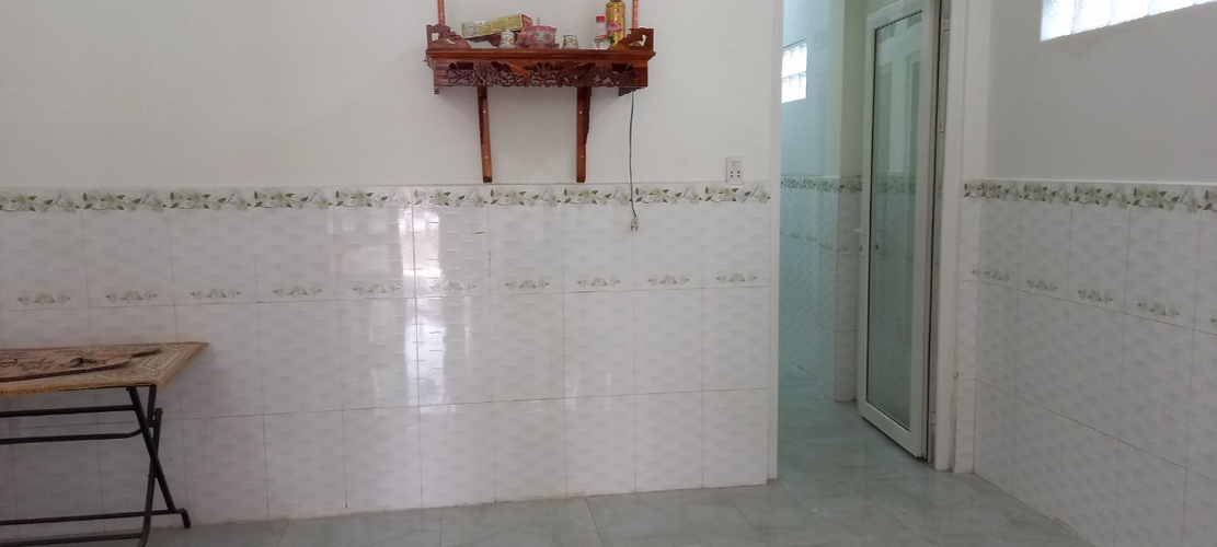 Nhà phố Quận Thủ Đức Nhà phố cấp 4 mặt tiền đường Số 24, diện tích 90m2 có Gara để xe hơi.