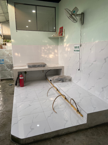 Mặt bằng kinh doanh Quận Thủ Đức Mặt bằng kinh doanh diện tích 200m2, khu dân cư đông đúc.