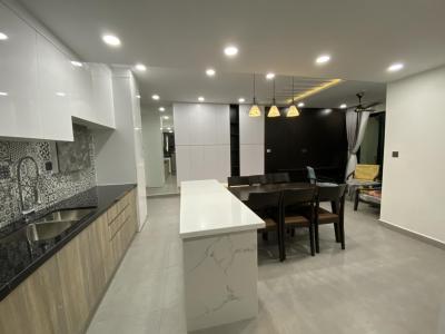 z2179822119589_f50ea958dabf83f2dfda3ad93126419d Căn hộ Feliz En Vista tầng trung, đầy đủ nội thất sang trọng.