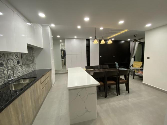 z2179822119589_f50ea958dabf83f2dfda3ad93126419d Căn hộ Feliz En Vista tầng trung, đầy đủ nội thất sang trọng.