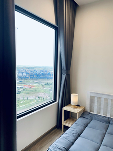 Căn hộ Vinhomes Grand Park, Quận 9 Căn hộ Vinhomes Grand Park tầng 23 cửa hướng Đông Nam, đầy đủ nội thất.