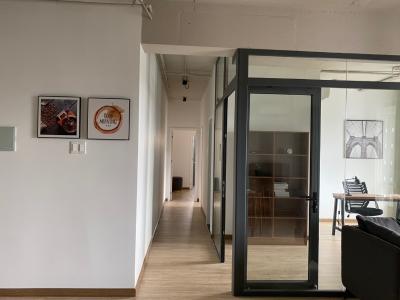 Nội thất Saigon South Residence   Căn hộ Saigon South Residence tầng cao, view nội khu hướng Tây.