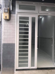 Nhà phố Quận Thủ Đức Nhà phố kết cấu 1 trệt, 1 lầu không lỗi phong thủy, không có nội thất.