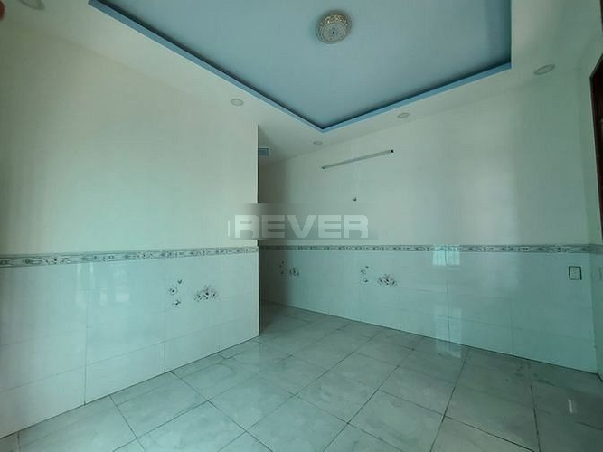 Nhà phố Huyện Hóc Môn Nhà phố diện tích 50m2 không nội thất, cách trường TH Nhị Tân chỉ 200m.