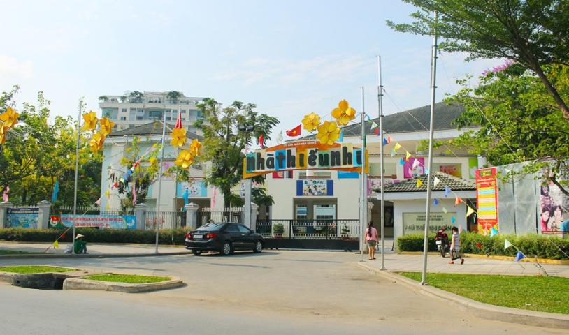 The Krista - Nhà thiếu nhi gần The Krista