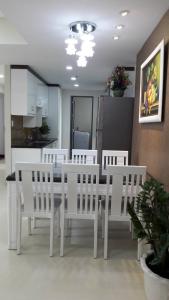 Không gian căn hộ Masteri Thảo Điền, Quận 2 Căn hộ Masteri Thảo Điền tầng cao view sông, nội thất đầy đủ.