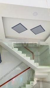 Nhà phố Quận 4 Nhà phố mặt tiền đường số 4, thiết kế 1 trệt 1 lửng 3 lầu view Bitexco.