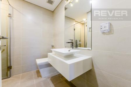 Phòng tắm 1 Cho thuê căn hộ Masteri Millennium tầng cao 2PN view sông