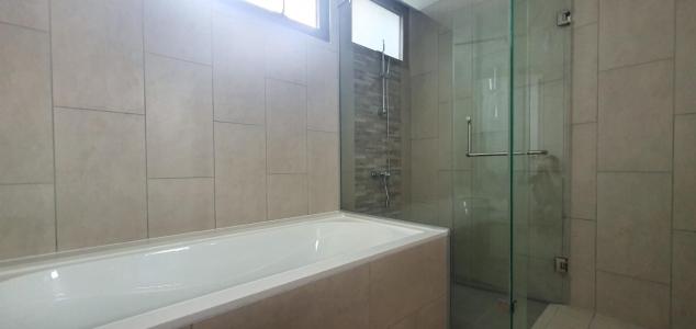 Căn hộ Riviera Point, Quận 7 Căn hộ Riviera Point tầng 17 view hồ bơi thoáng mát, không nội thất.