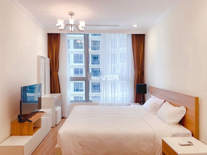 Căn hộ Vinhomes Central Park, Quận Bình Thạnh Căn hộ Vinhomes Central Park tầng 6 view đường phố thoáng mát.