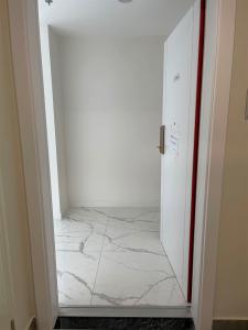 Không gian căn hộ Sunshine City , Quận 7 Căn hộ Sunshine City Sài Gòn tầng 6 view thoáng mát, nội thất cơ bản