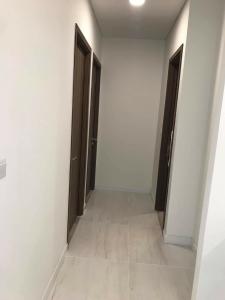  Căn hộ Kingdom 101 diện tích 71.96m2, nội thất cơ bản.