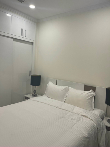 Căn hộ Vinhomes Central Park, Quận Bình Thạnh Căn hộ Vinhomes Central Park tầng 34, diện tích 86.4m2 đầy đủ nội thất.