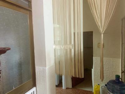 Chung cư 189b Cống Quỳnh Tầng trệt chung cư 189B Cống Quỳnh có sân trước nhà rộng 40m2.