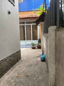 Nhà phố Quận Gò Vấp Nhà phố có 2 mặt tiền hẻm rộng 3.6m, kết cấu 1 trệt 1 lầu kiên cố.