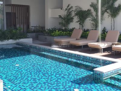 Hồ bơi Urban Hill, Quận 7 Căn hộ Urban Hill tầng trung, nội thất cơ bản.