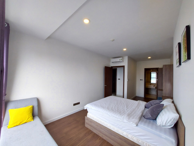 Căn hộ Saigon Royal, Quận 4 Căn hộ Saigon Royal tầng 15 thiết kế hiện đại, đầy đủ nội thất.