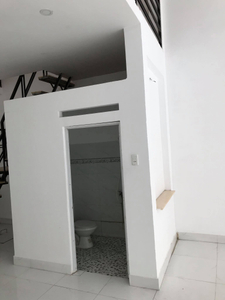 Nhà phố Quận Tân Bình Nhà phố mặt tiền đường Phạm Văn Bạch, diện tích 65m2 vuông đẹp.