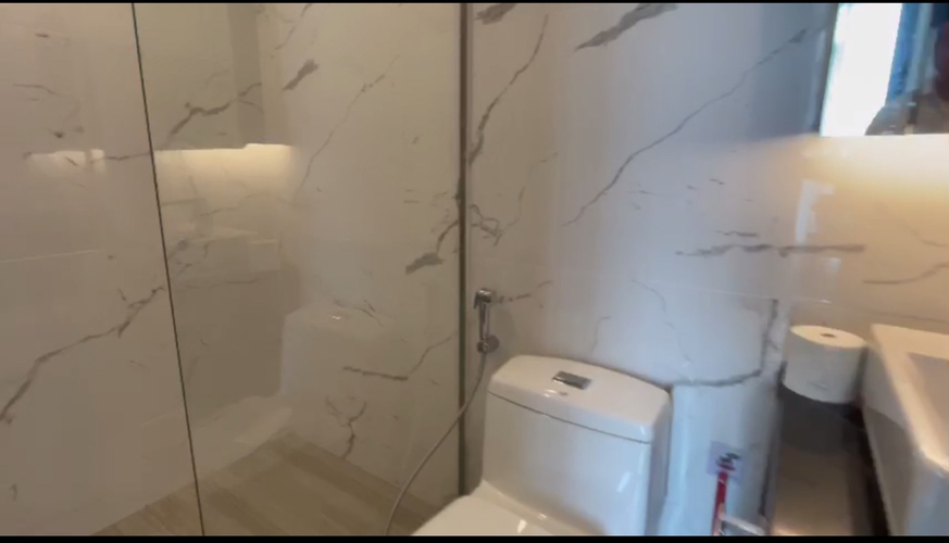 Căn hộ Empire City, Quận 2 Căn hộ Empire City có 2 phòng ngủ, nội thất cơ bản.