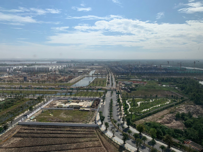 View căn hộ Vinhomes Grand Park, Quận 9 Căn hộ Vinhomes Grand Park tầng 12 ban công rộng rãi, đón gió thoáng mát.