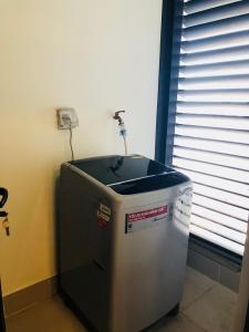 Không gian căn hộ Vinhomes Golden River, Quận 1 Căn hộ Vinhomes Golden River đầy đủ nội thất, tầng cao view thoáng mát.