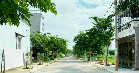 Đất nền Quận 9 Đất nền diện tích 53m2 hẻm xe hơi rộng rãi, kế bên Vinhomes Quận 9.