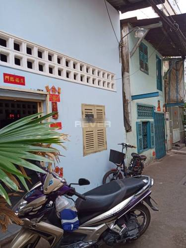 Nhà phố Quận 6 Nhà diện tích 59m2, cách đường Võ Văn Kiệt chưa tới 1km, gần chợ Bình Tiên.