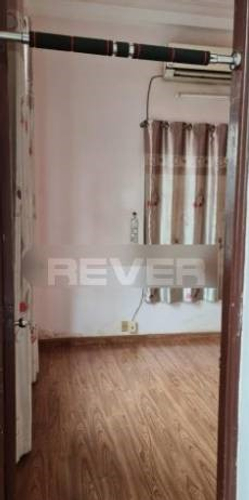 Nhà phố Quận Bình Thạnh Nhà phố mặt tiền đường Bùi Đình Túy, khu vực dân cư đông đúc.