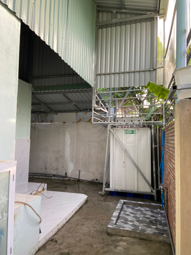 Mặt bằng kinh doanh Quận Thủ Đức Mặt bằng kinh doanh diện tích 200m2, khu dân cư đông đúc.