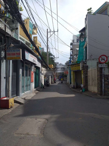 Đường trước nhà phố Quận Phú Nhuận Nhà phố đường Phan Tây Hồ thiết kế 1 trệt, 1 lầu đúc kiên cố.